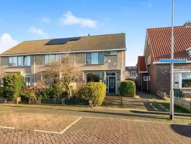 Hoekwoning Wijk aan Zee Nabij Strand en Duinen