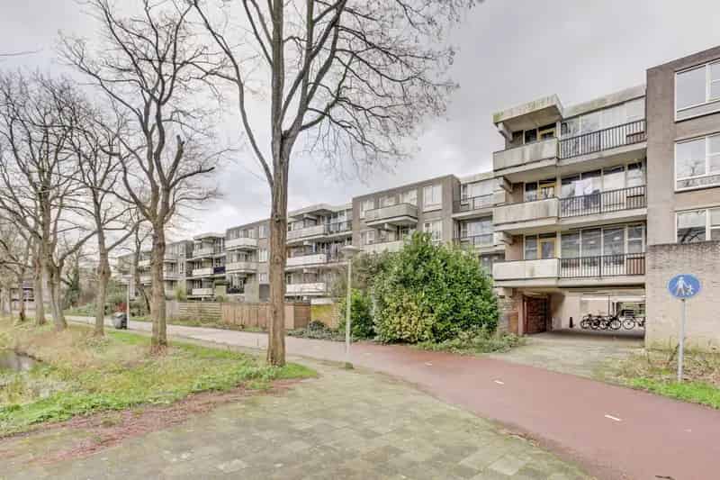 Appartement te koop Amsterdam Gein: 60m², balkon, nabij metro