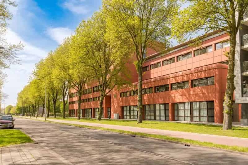 Studio Rotterdam Prinsenland 49m2 Gemeubileerd Dakterras Parkeerplaats