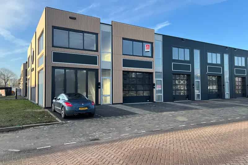 Bedrijfshal te huur Sliedrecht 114m2  Nijverwaard
