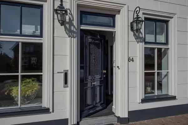 Luxe Grachtenpand Maasland 274m2 A++
