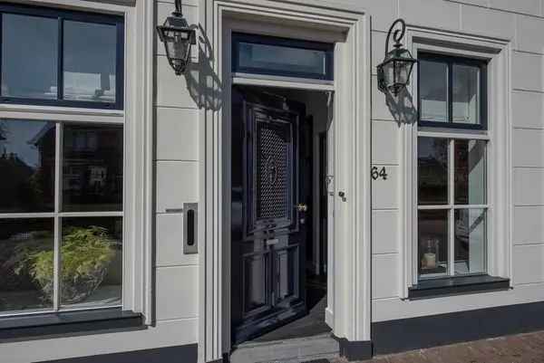 Luxe Grachtenpand Maasland 274m2 A++