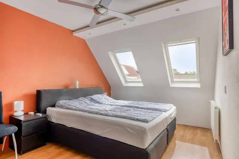 Huis te koop Purmerend 4 slaapkamers nieuwe keuken zonnepanelen energielabel A+