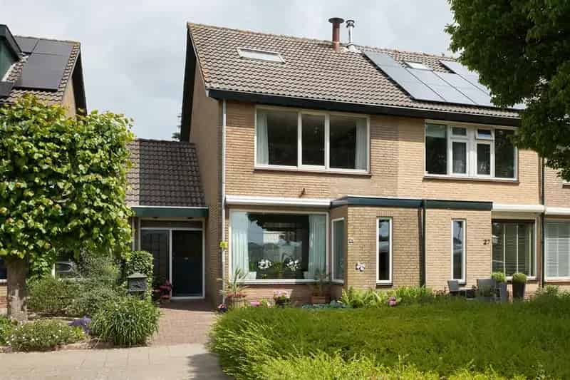 Ruime Hoekwoning Ter Aar 162m2 Diepe Tuin 3 slaapkamers