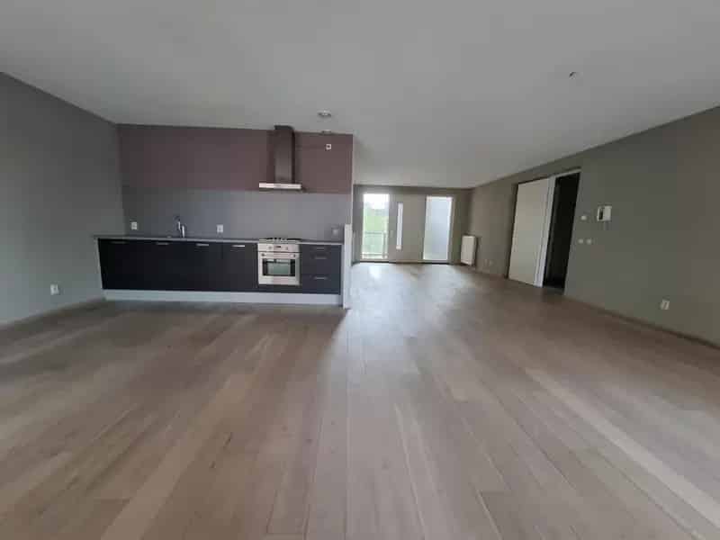 Lloydkwartier appartement 97m2 eigen parkeerplaats