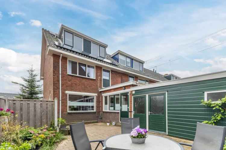 Karakteristieke Hoekwoning 5 Slaapkamers Wormerveer