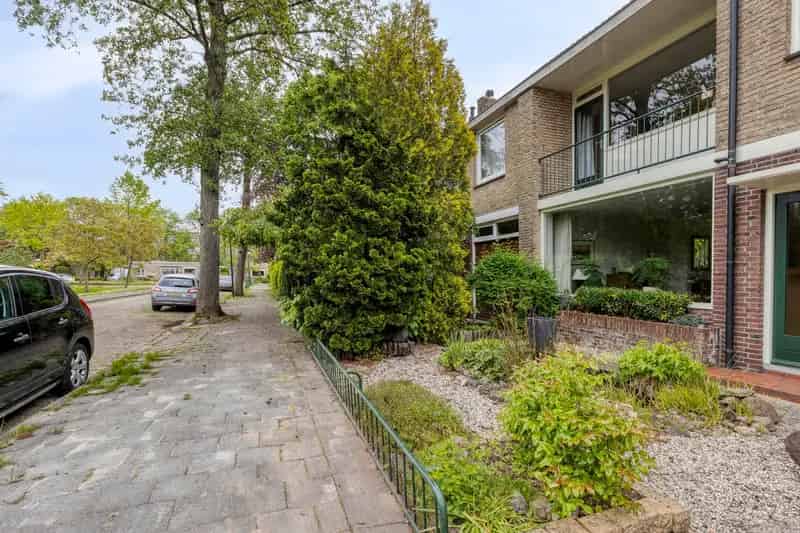 Ruime Familiewoning 5 Slaapkamers Grote Tuin Vlaardingen