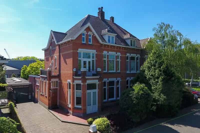 2-onder-1-kapwoning Vlaardingen 6 slaapkamers 2 badkamers