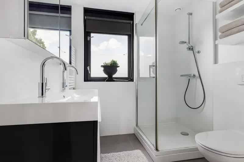 Tussenwoning 's-Gravenland 5 slaapkamers moderne keuken tuin
