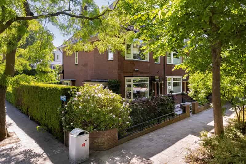 Luxe Herenhuis Leiden Houtkwartier 5 slaapkamers Tuin