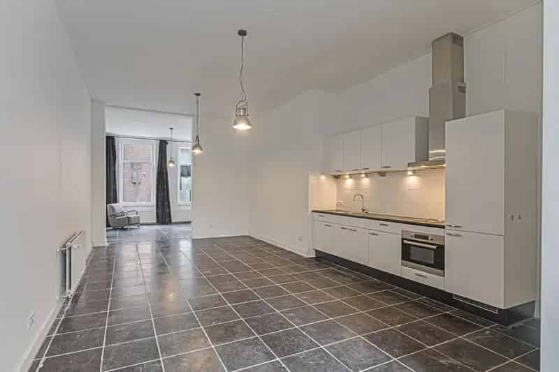 Ruime woning 163m2 nabij centrum met patiotuin en bergzolder