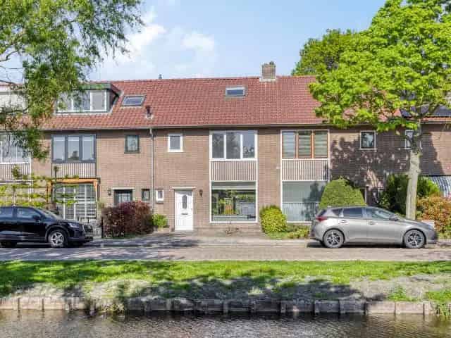 Ruime eengezinswoning te Leiderdorp Oranjewijk 4 slaapkamers