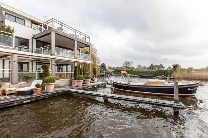 Luxe Appartement Loosdrechtse Plassen 237m2 6 Ligplaatsen