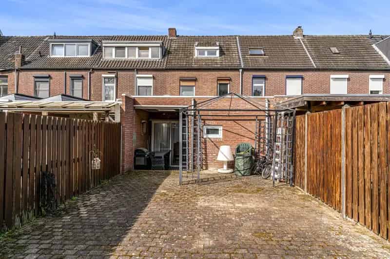 Huis Te Koop , 141, Heinsbergerweg, Roermond, Limburg