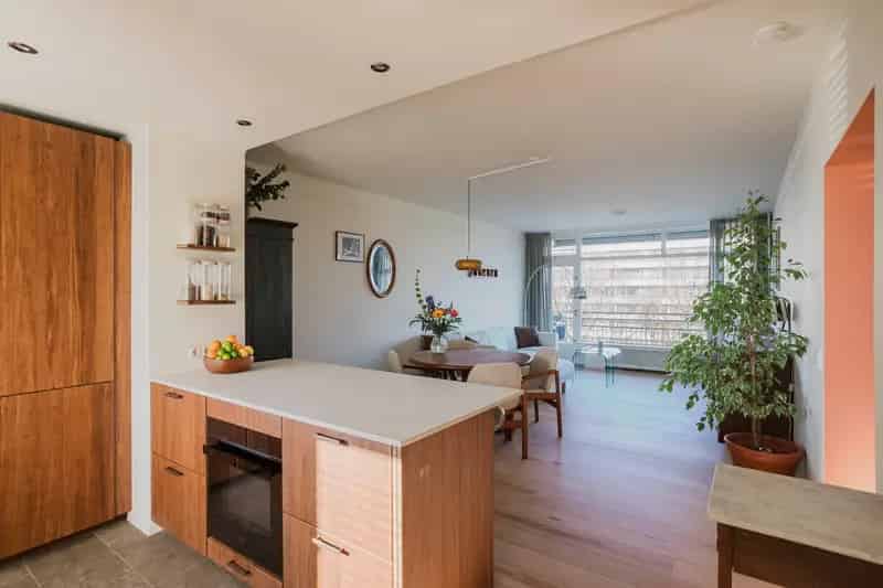 Amstelveen 3-kamerappartement te koop: modern, gerenoveerd, ruim balkon