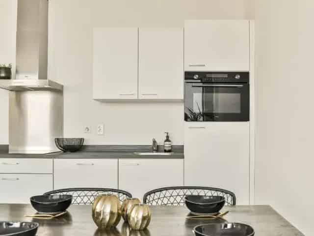 Appartement Amsterdam Karspeldreef: Modern appartement voor alleenstaanden en koppels