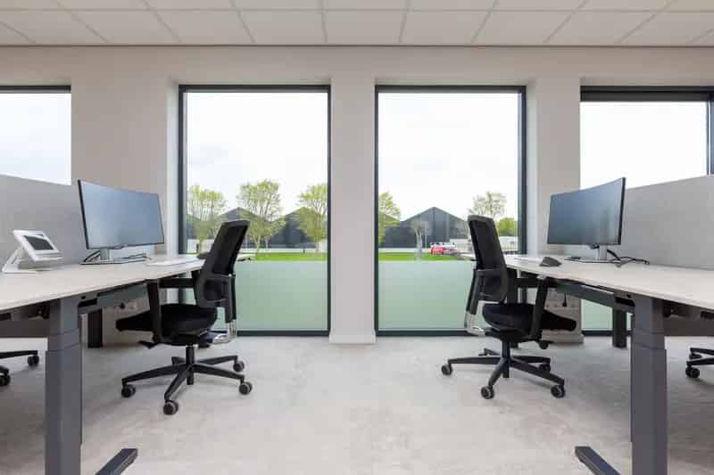 Kantoorruimte te huur Zwaagdijk-Oost: Moderne werkplek met alle faciliteiten