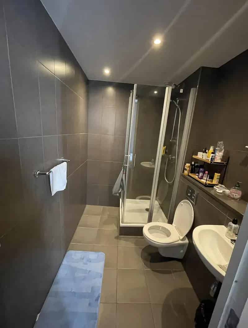 Kamer te Huur Rotterdam Kralingen Augustus Prive Badkamer