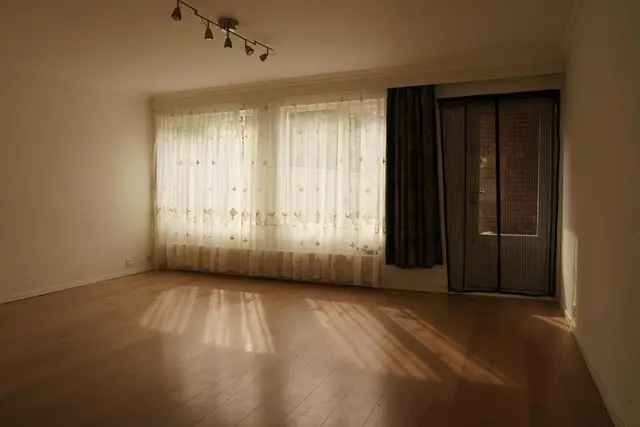 5 Kamer Eengezinswoning 124m2 te huur Rotterdam