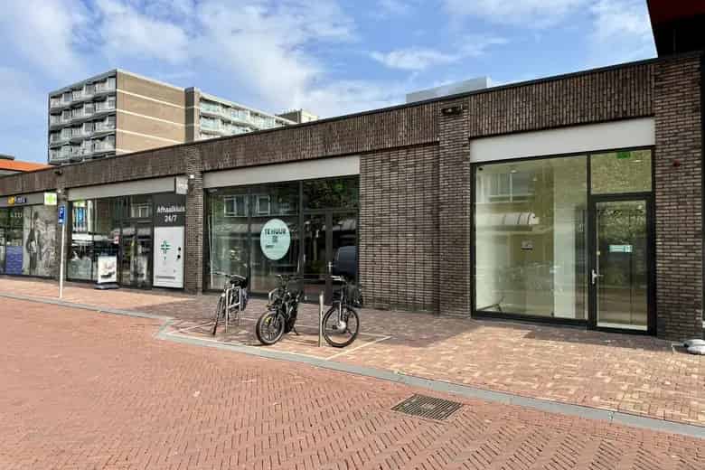 85m2 Winkelruimte te Huur Europaplein Heemskerk