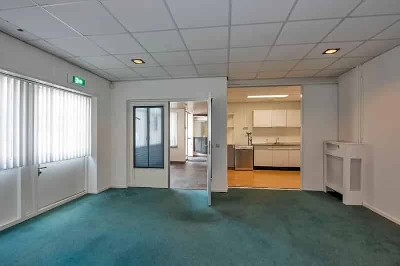 Kantoor Enschede | Zoek kantoren te koop: J.H.W. Robersstraat 180 7545 HG Enschede 
