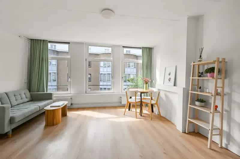 Appartement Amsterdam Staatsliedenbuurt 38m2 Balkon Berging