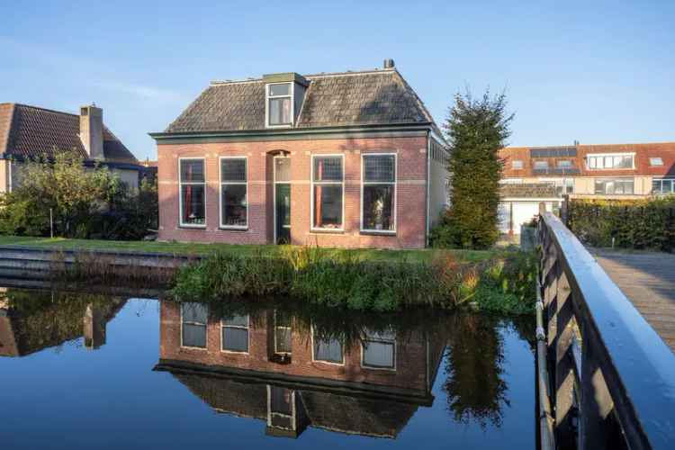 Villa Te Koop in 2, Rodenrijseweg, Berkel en Rodenrijs, Zuid-Holland