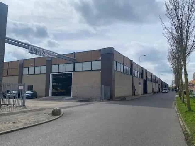 Bedrijfshal te Huur Warmond 1500m²  Duurzaam