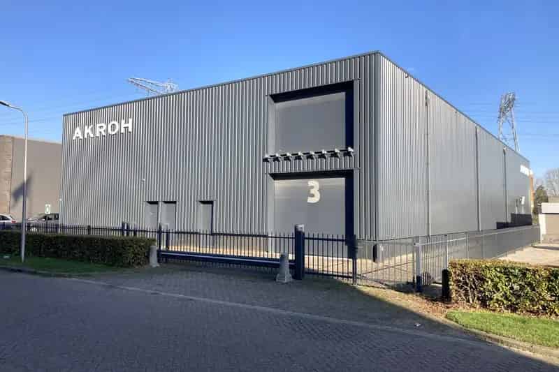 Bedrijfshal te huur Zwolle 1740m²