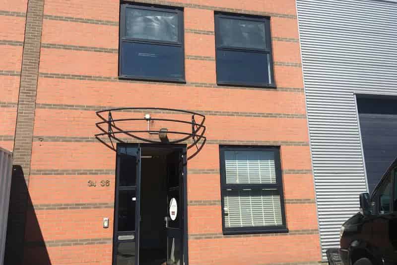 Bedrijfshal te huur Forepark Den Haag 260m2