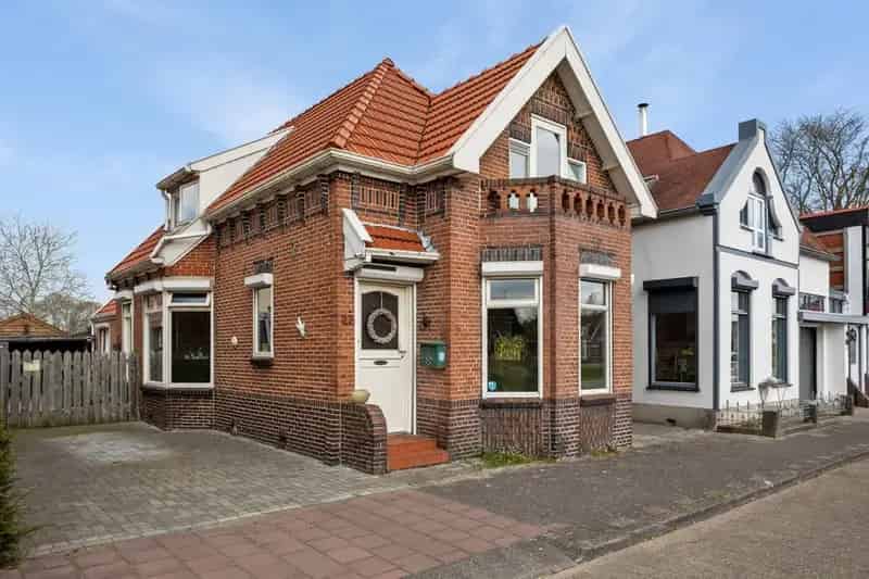 Vrijstaand woonhuis aan het water - 140m² - nabij voorzieningen