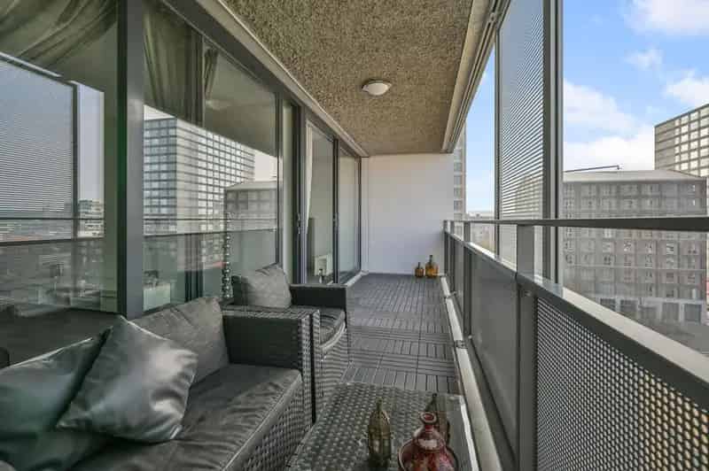 Instapklaar 4-kamerappartement 90m2 Nieuw-West Parkeerplaats Balkon