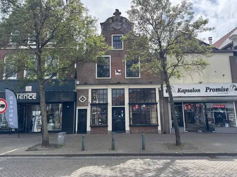 Rijksmonumentaal Winkelpand Bolsward 305m²
