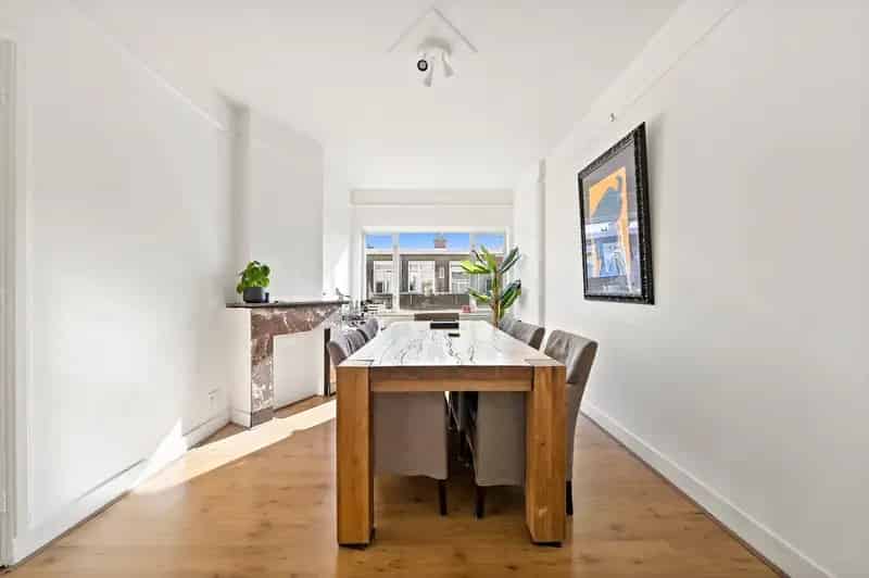 Ruim Dubbel Bovenhuis 5 Slaapkamers Den Haag