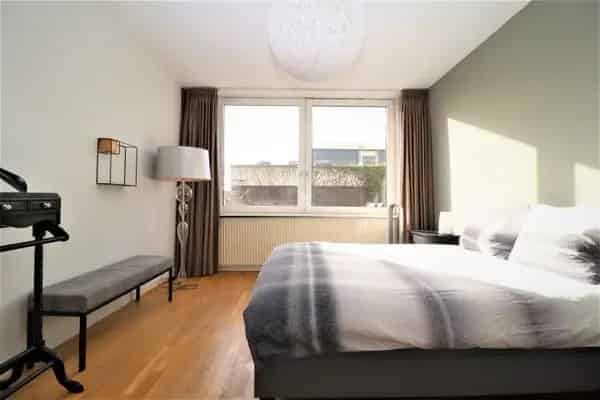 Moderne gezinswoning Kralingen 3 slaapkamers tuin