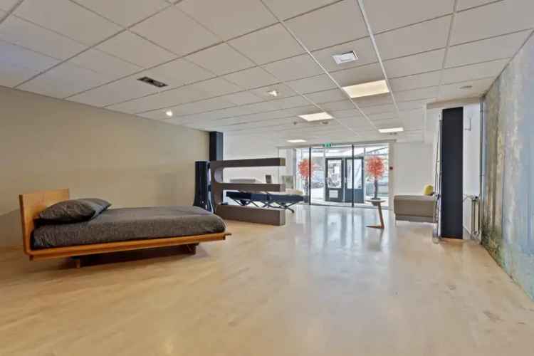 Showroom Kantoorruimte 800m2 N201 Heemstede