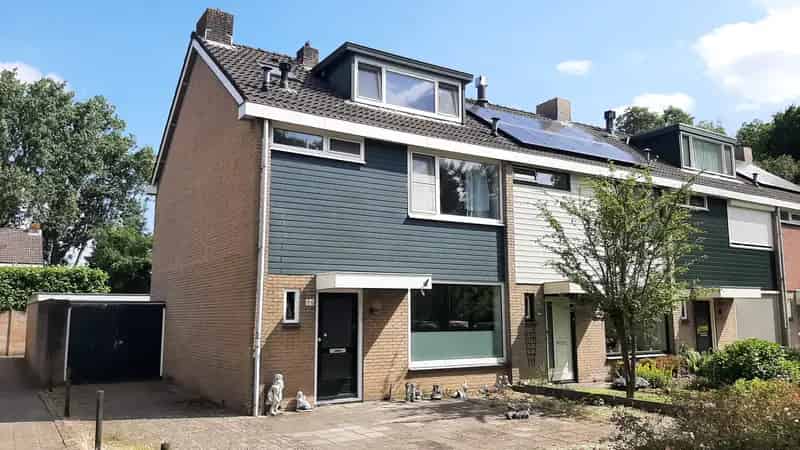 Kamer Nijkerk 12m² nabij Station en Centrum