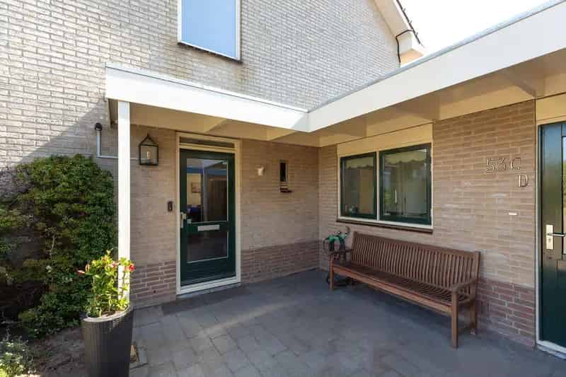 Huis te koop Loosdrecht: Royale 2-onder-1-kapwoning met kantoor aan huis