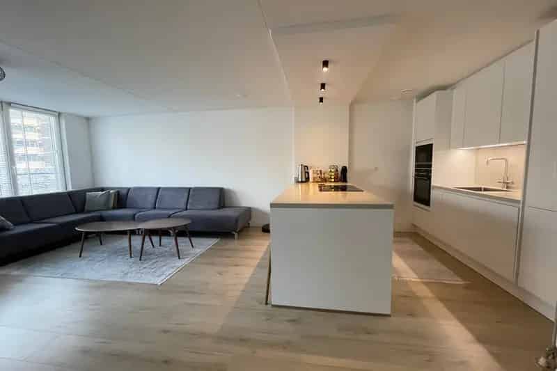 Modern 3-kamer appartement Schiedam gerenoveerd 2023