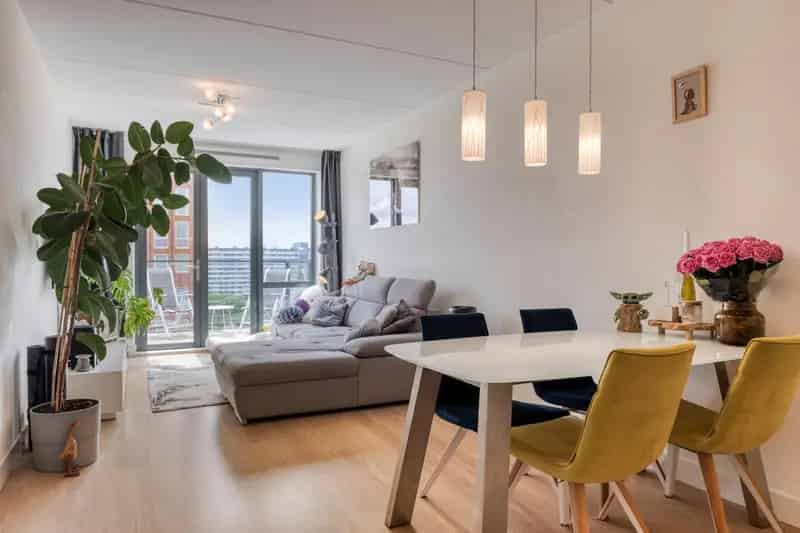 2 Slaapkamer Appartement Delft - Balkon - Berging - Nabij Winkelcentrum