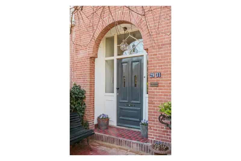 Huis te koop Weesp: Ruim Familiehuis met Tuin nabij Station