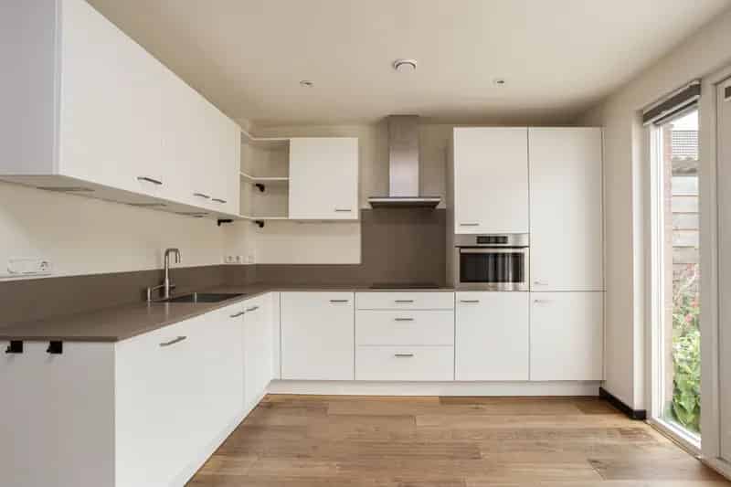 Hoekwoning Schothorst 3 slaapkamers moderne keuken tuin