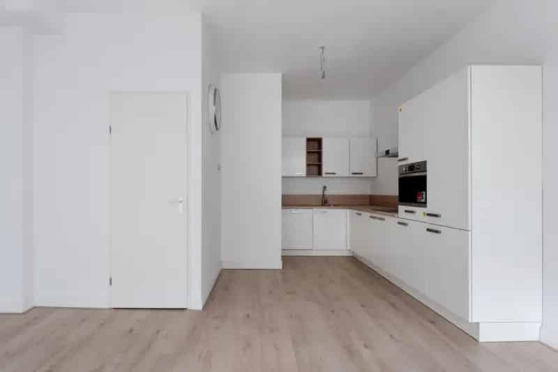 Ruime 3 Slaapkamer Benedenwoning Rotterdam  Grote Tuin Energielabel B