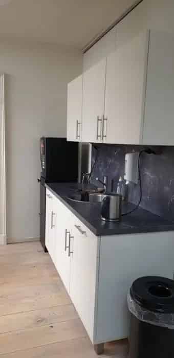 Unit te Huur Sliedrecht - Grote Kamer Airco Gemeenschappelijke Keuken