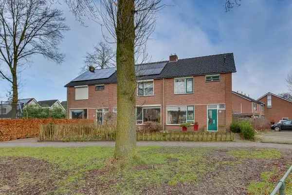 Hoekwoning 3 slaapkamers Ruime tuin Starterswoning