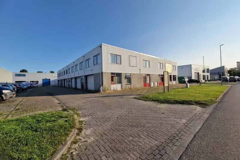Bedrijfshal te huur Zwaag 150m²  Showroompotentie