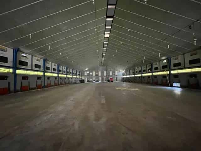 Bedrijfshal te huur Kootwijkerbroek 1800m² Opslag