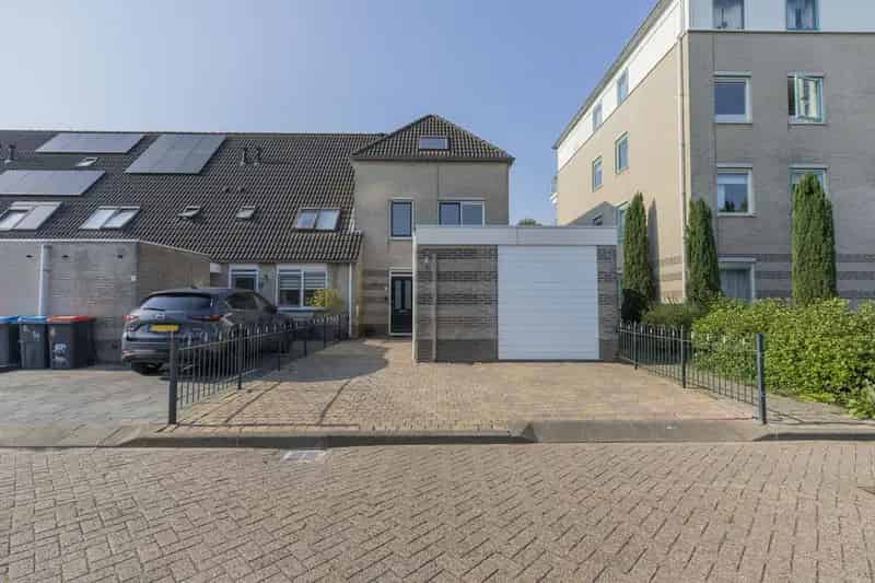 Hoekwoning Nieuwland Brielle 4 slaapkamers vrij uitzicht