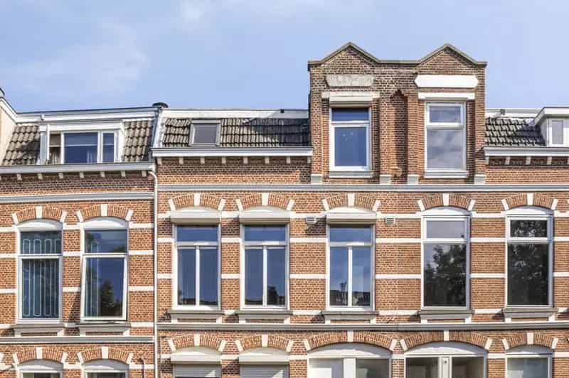 Bovenwoning Bergen op Zoom: XXL Woonkamer, Nieuwe Keuken, 2 Slaapkamers