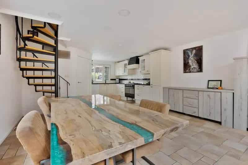 Huis te koop Zwaag: Uitgebouwde hoekwoning 4 slaapkamers